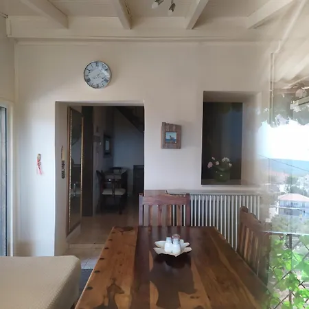 Feriehus Agnadema House Lixouri